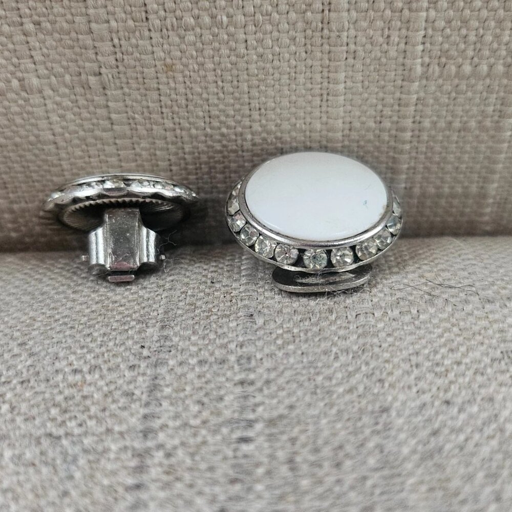 Vintage Stud Earrings Clip On Fashion Jewelry Round White/Silver Earrings Unbra - Picture 7 of 11